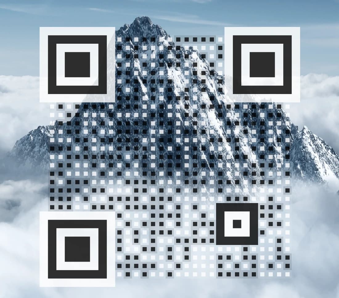 Secure QR Code, dessen Codefläche vollständig aus einem Bergmotiv besteht